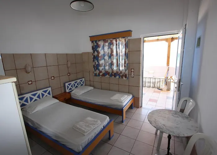 Ladikos Apartmanhotel 3*