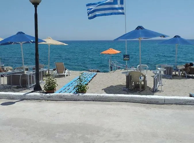 Ladikos Apartmanhotel